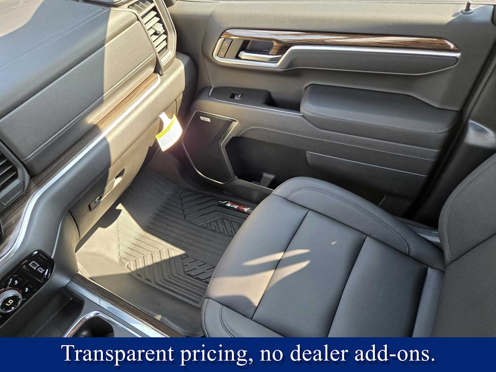 2025 Chevrolet Silverado 1500 RST photo 14
