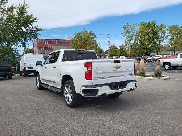 2022 Chevrolet Silverado 1500 High Country photo 4
