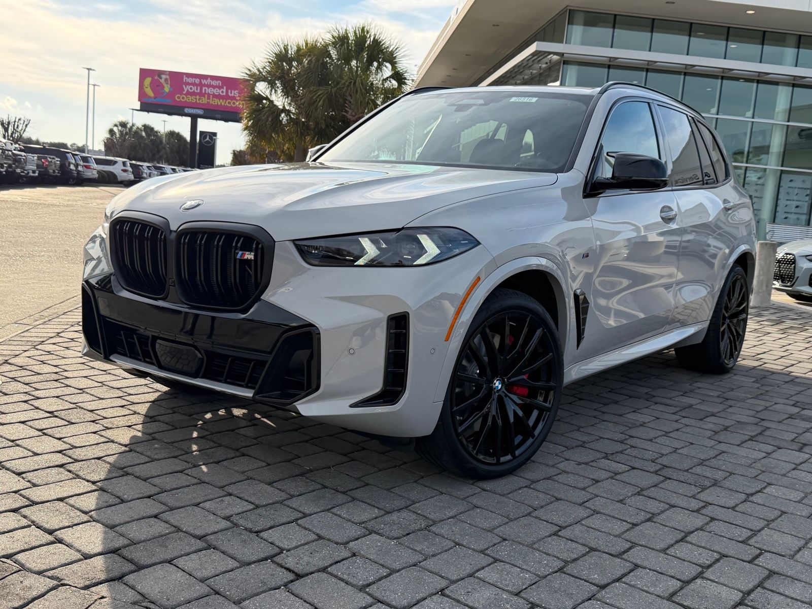 2026 BMW X5 M60i's photo