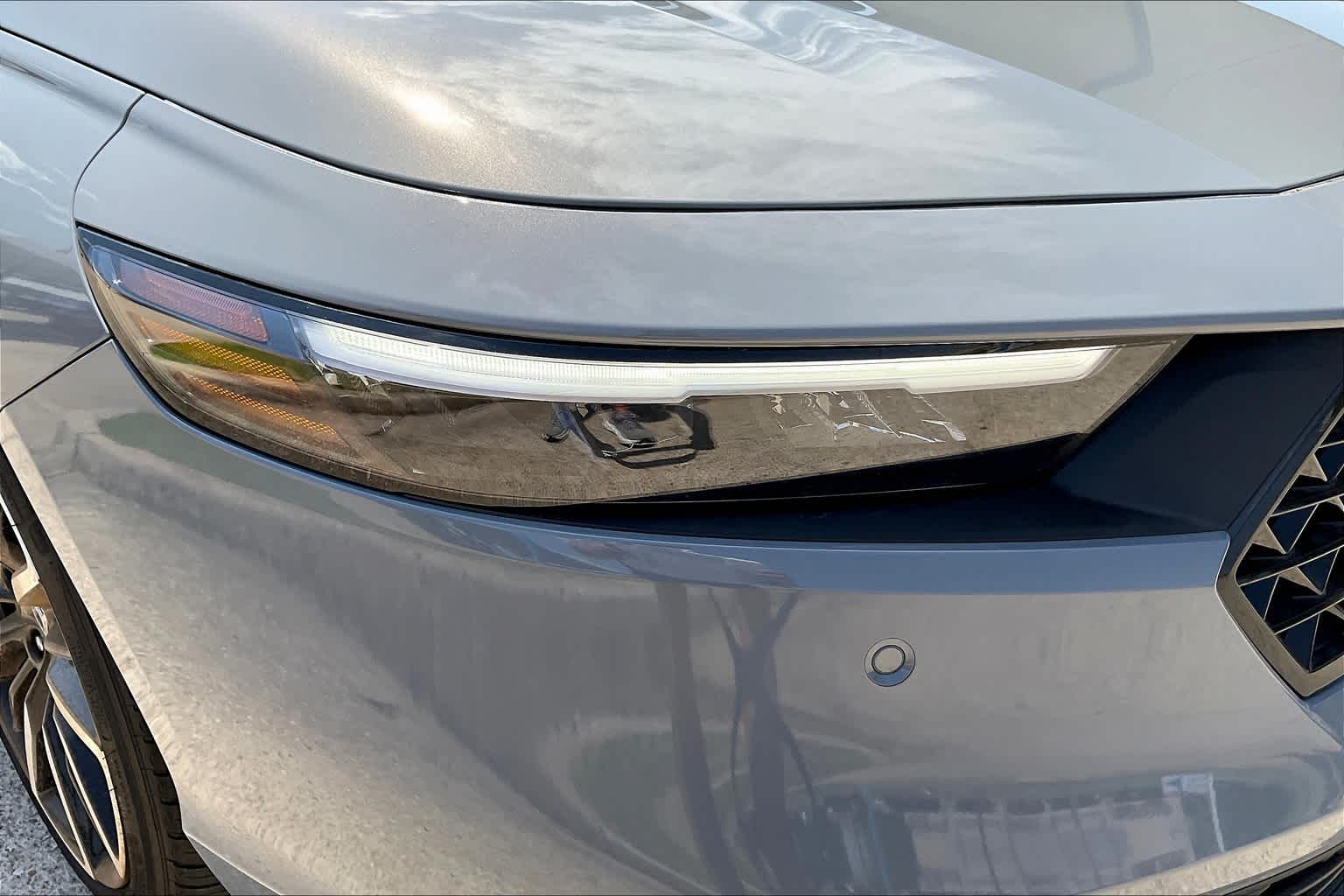 2025 Honda Accord Hybrid Touring photo 13