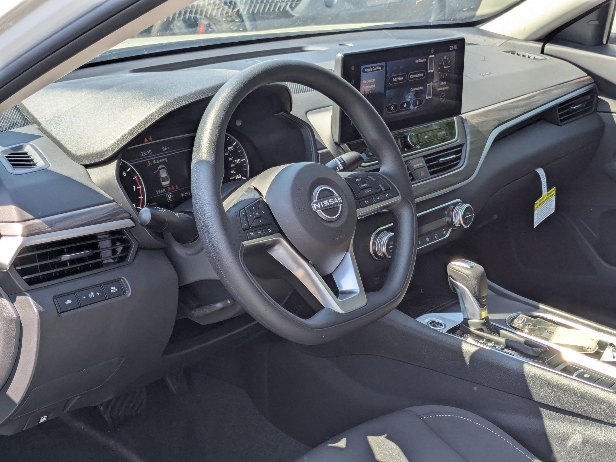 2025 Nissan Altima 2.5 SV photo 3