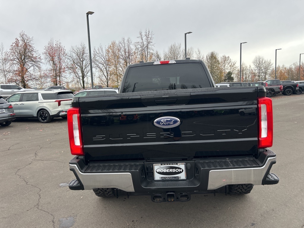 2024 Ford F-250 photo 4