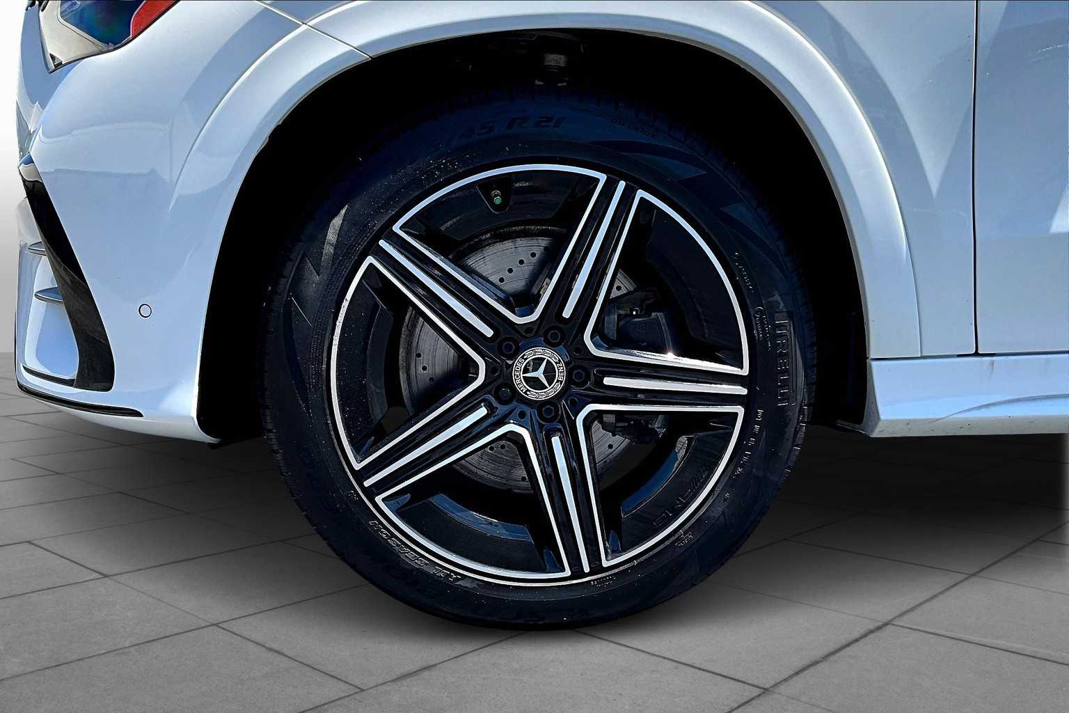 2025 Mercedes Benz GLE 450e 4MATIC photo 8