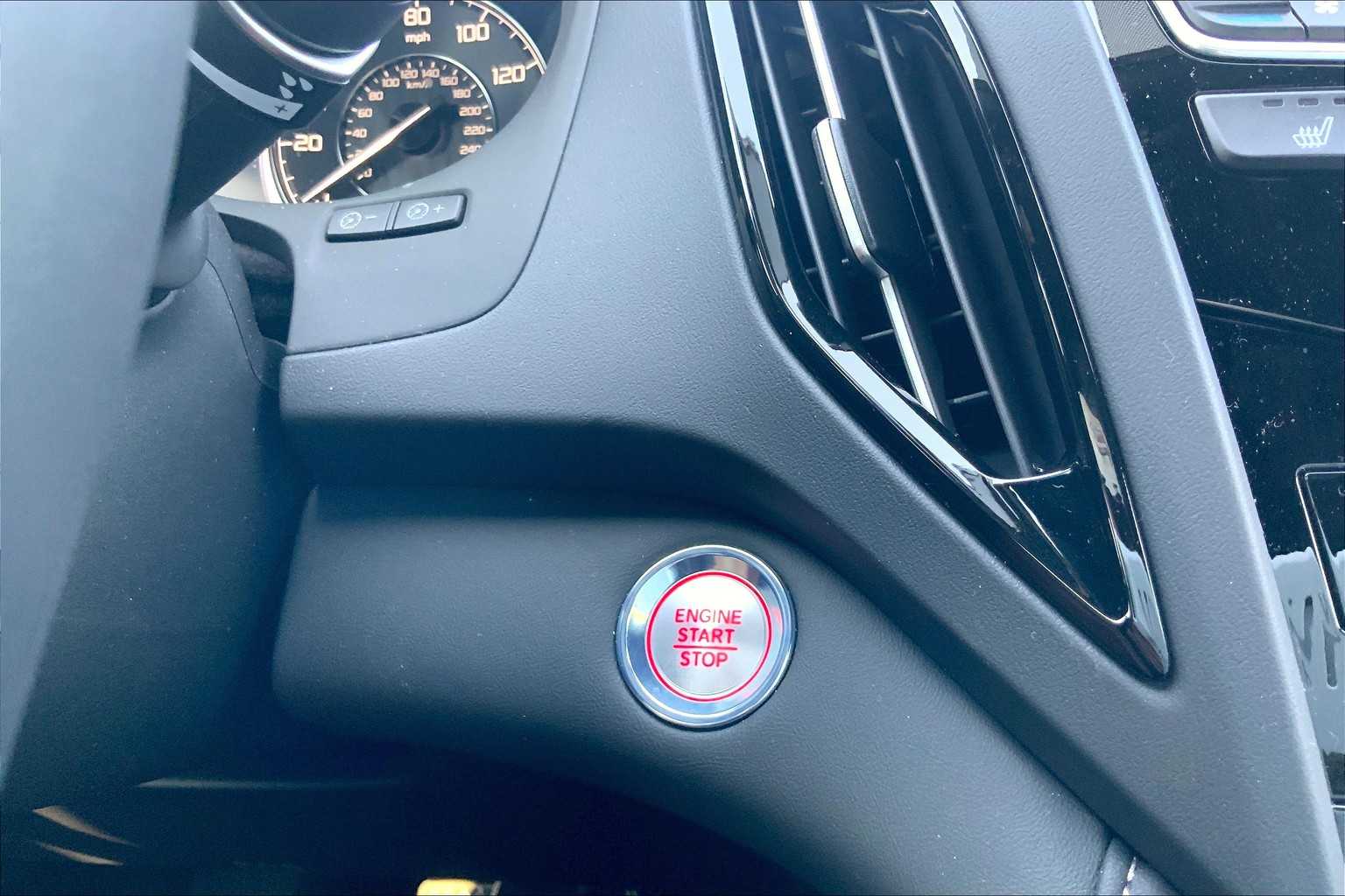 2025 Acura RDX photo 31