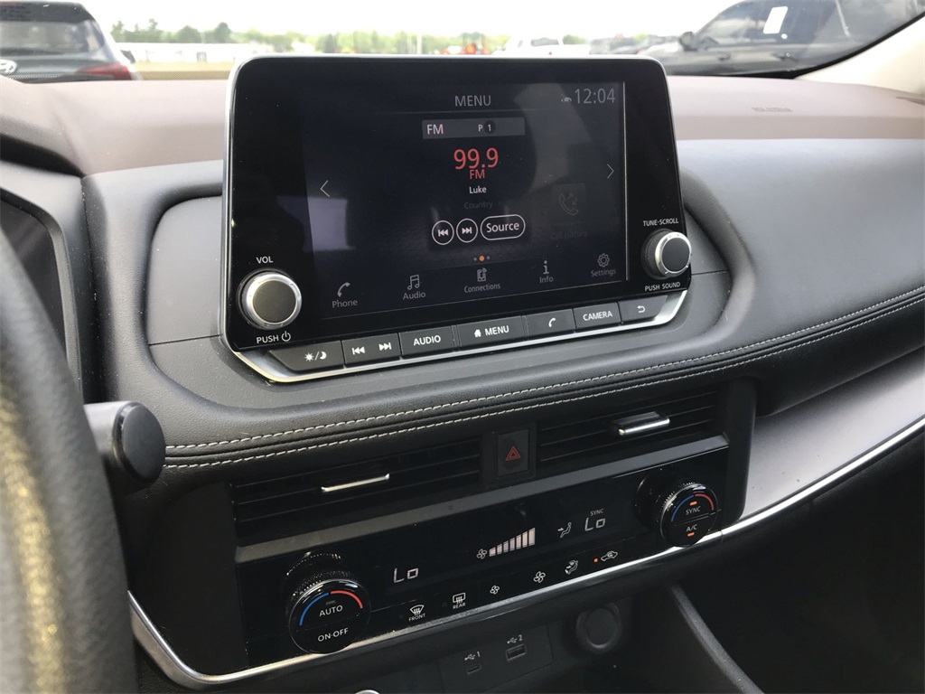 2023 Nissan Rogue SV photo 16