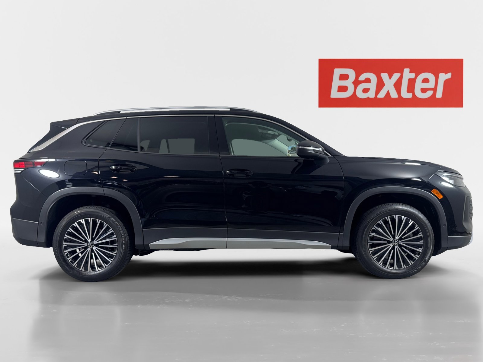 2025 Volkswagen Tiguan S photo 9