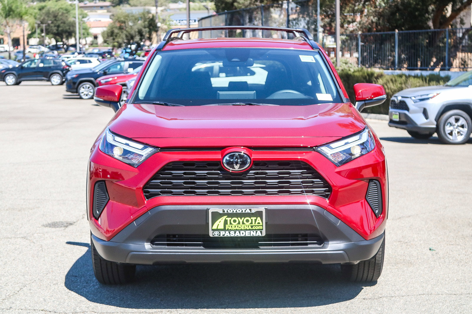 2025 Toyota RAV4 Hybrid LE photo 2