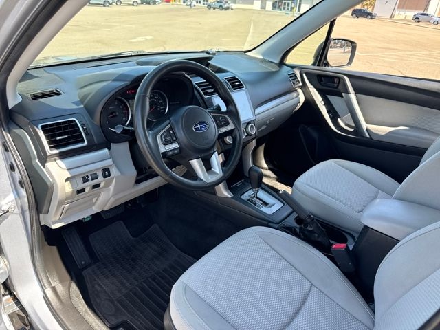 2017 Subaru Forester 2.5i photo 7