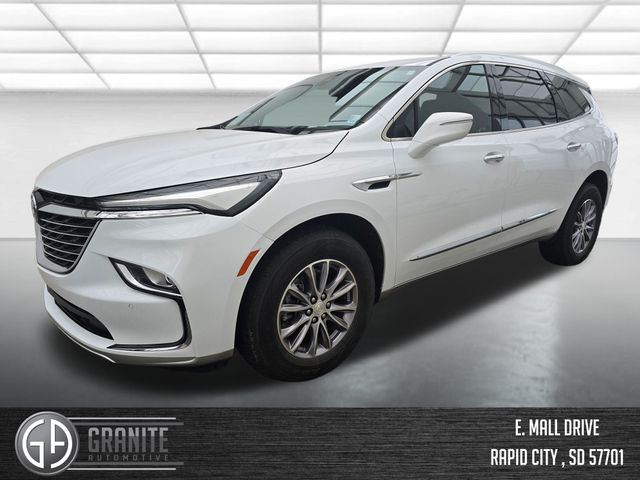 2022 Buick Enclave Essence's photo