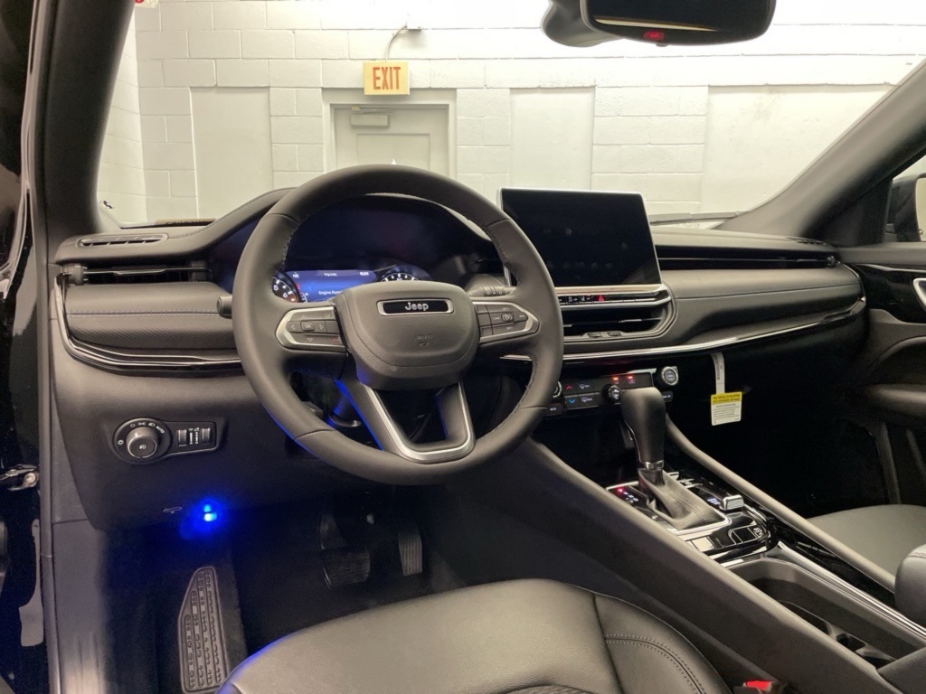 2025 Jeep Compass Altitude Special Edition photo 5