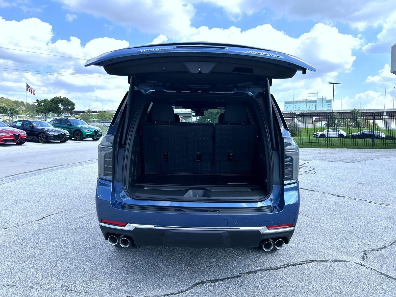 2025 Chevrolet Tahoe Premier photo 15