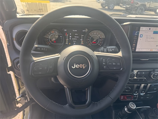 2025 Jeep Wrangler Willys photo 19