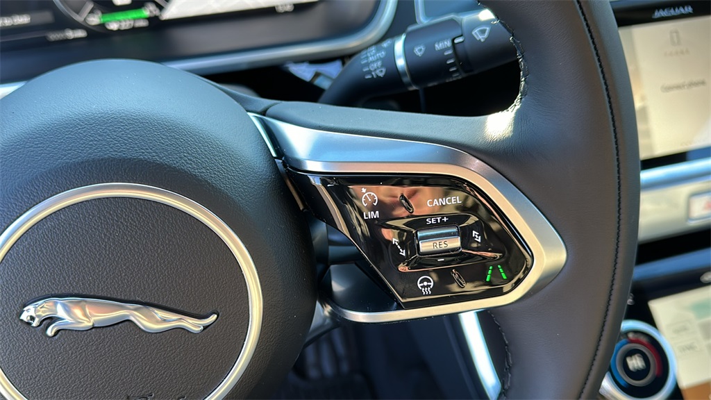 2024 Jaguar I-PACE HSE photo 15