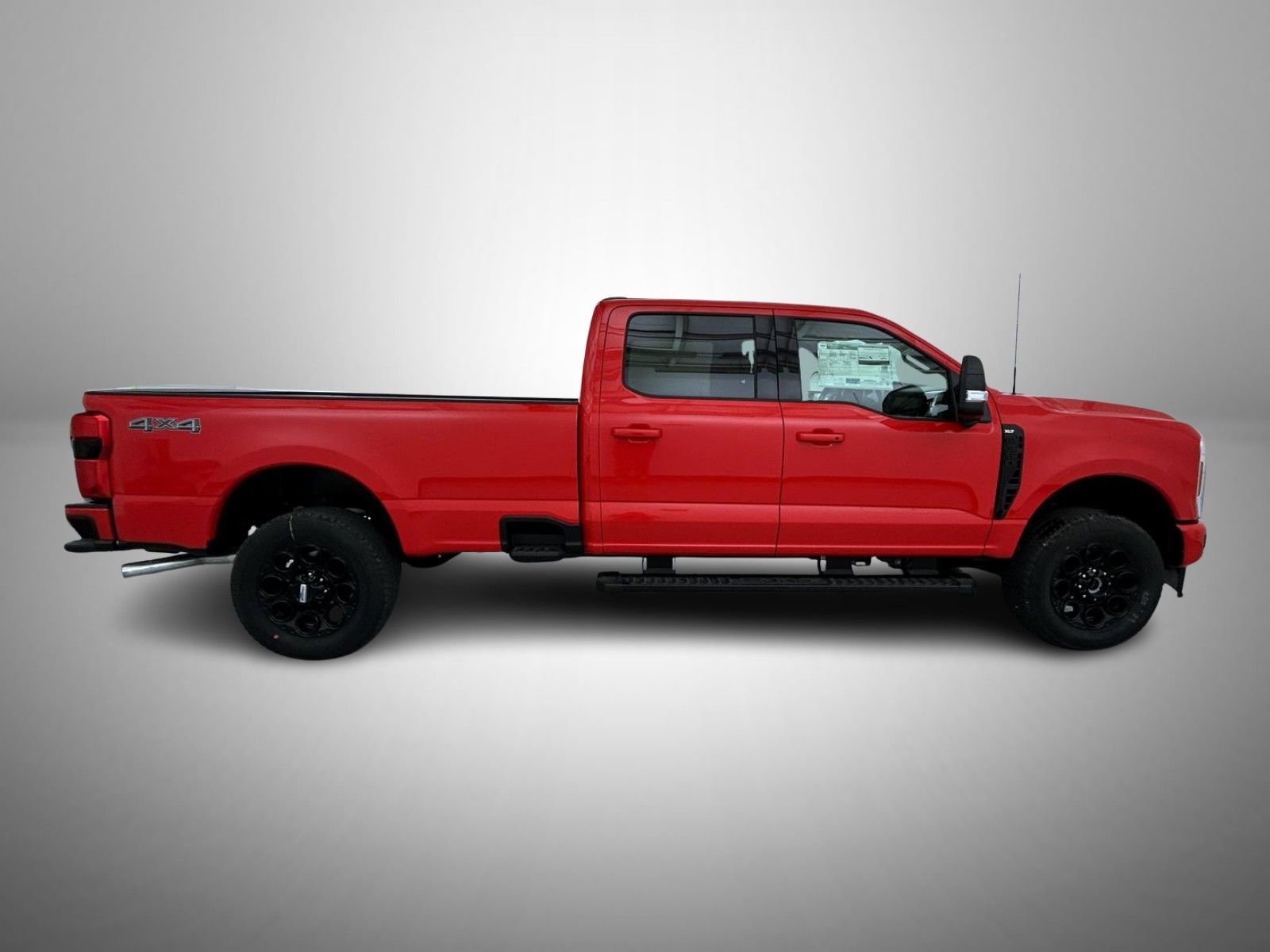 2026 Ford F-350 photo 4