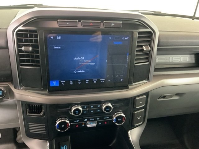2024 Ford F-150 Lightning photo 17