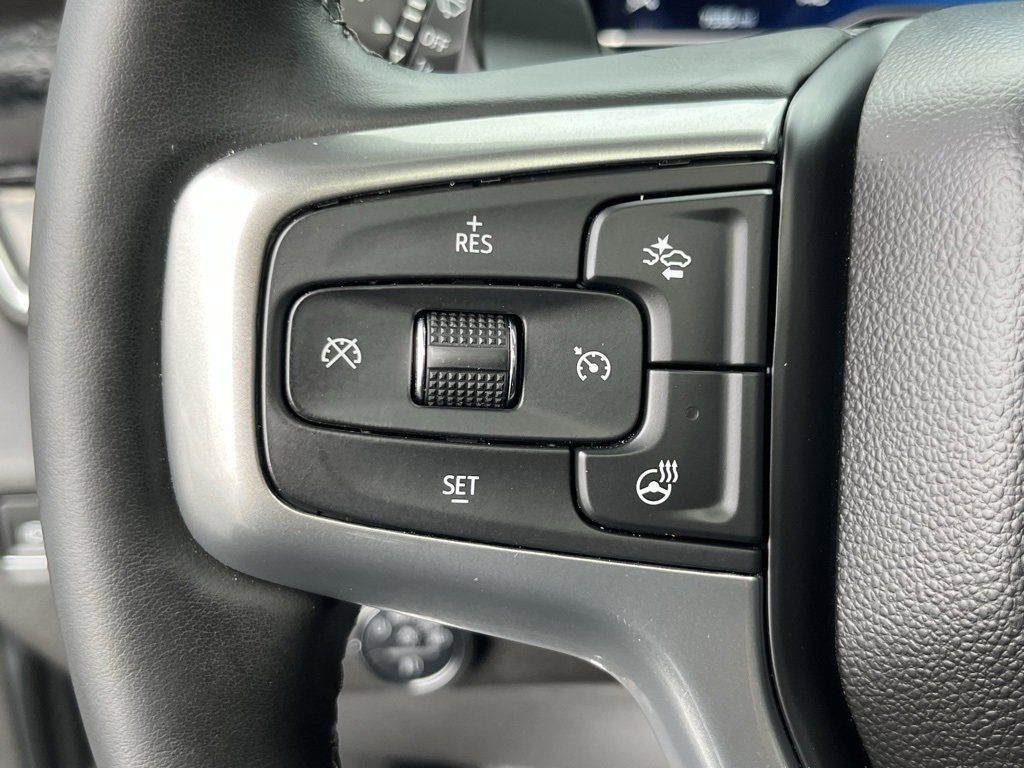 2025 Chevrolet Silverado 1500 LTZ photo 4