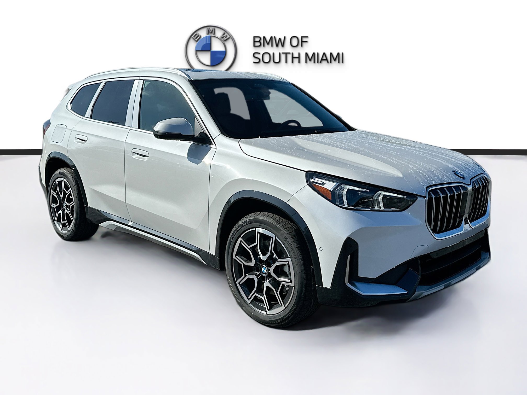 2026 BMW X1 28i's photo