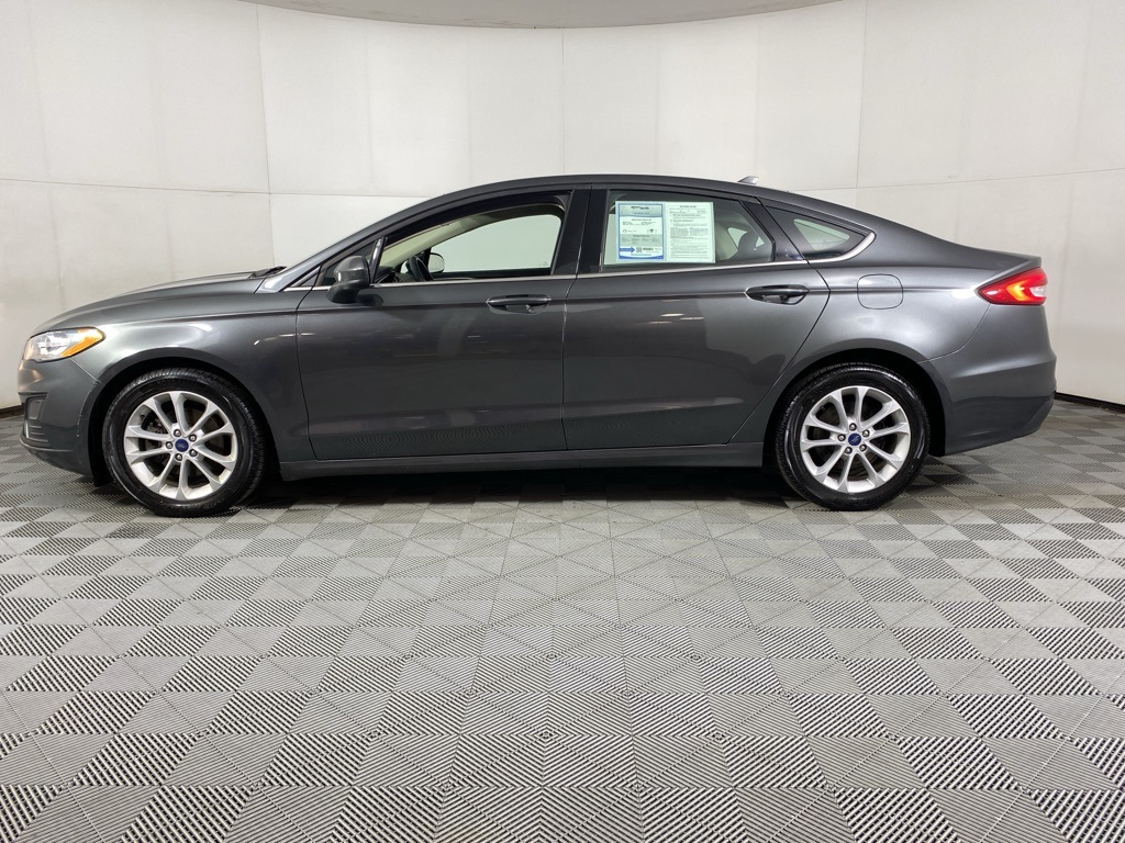 2020 Ford Fusion SE photo 23