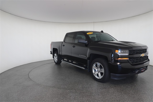 2018 Chevrolet Silverado 1500 Custom photo 26