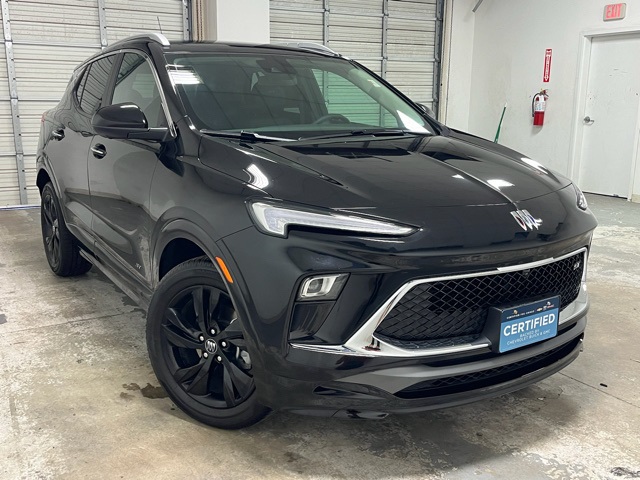 2025 Buick Encore GX Sport Touring's photo