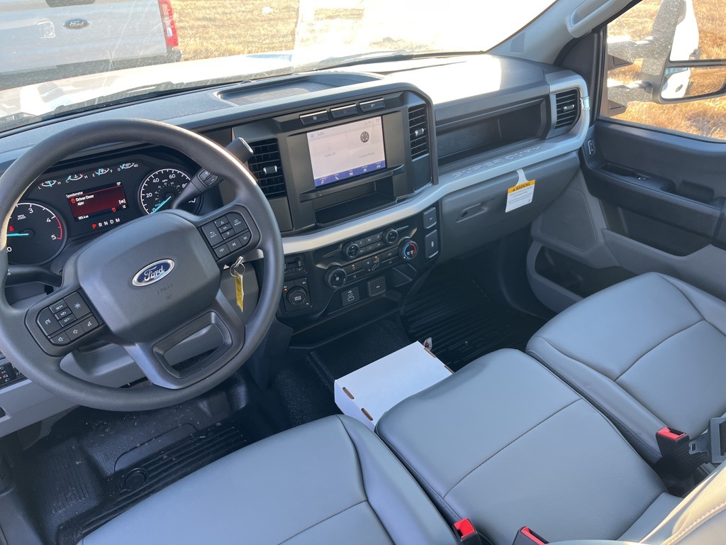 2024 Ford F-450 XL photo 9