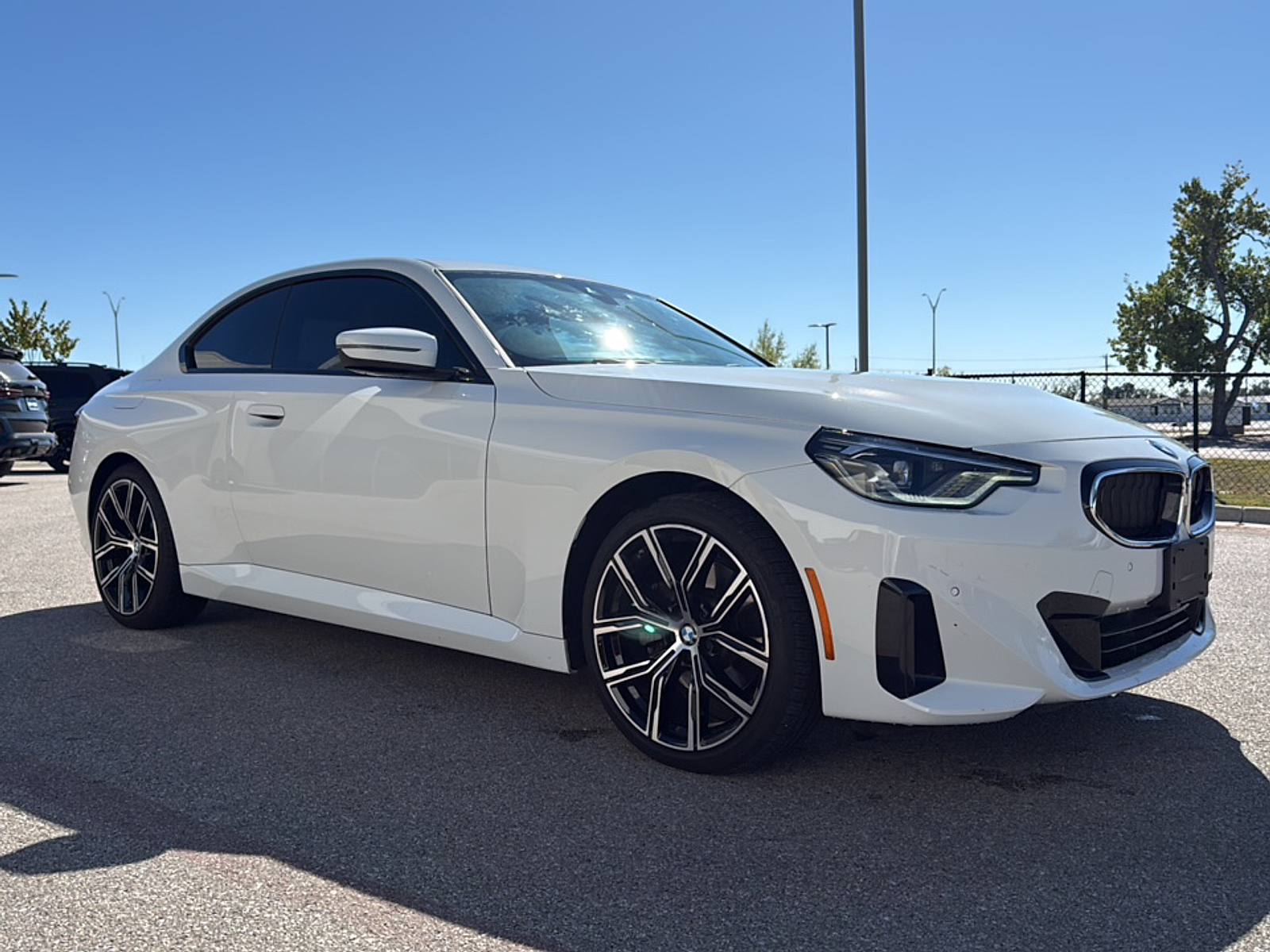 2024 Bmw 230i xDrive photo 2