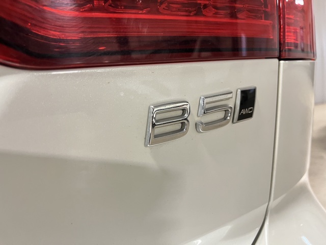 2024 Volvo V60 Cross Country B5 Plus photo 28