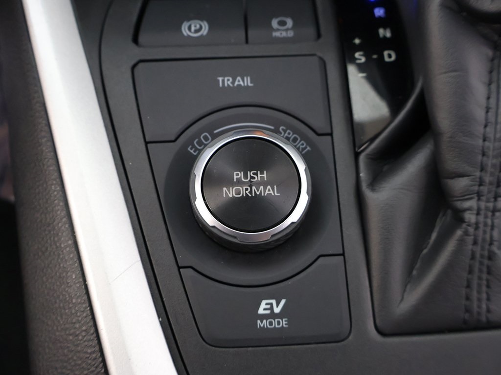 2024 Toyota RAV4 Hybrid LE photo 36