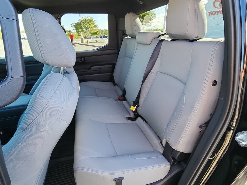 2025 Toyota Tacoma SR5 Double Cab photo 7