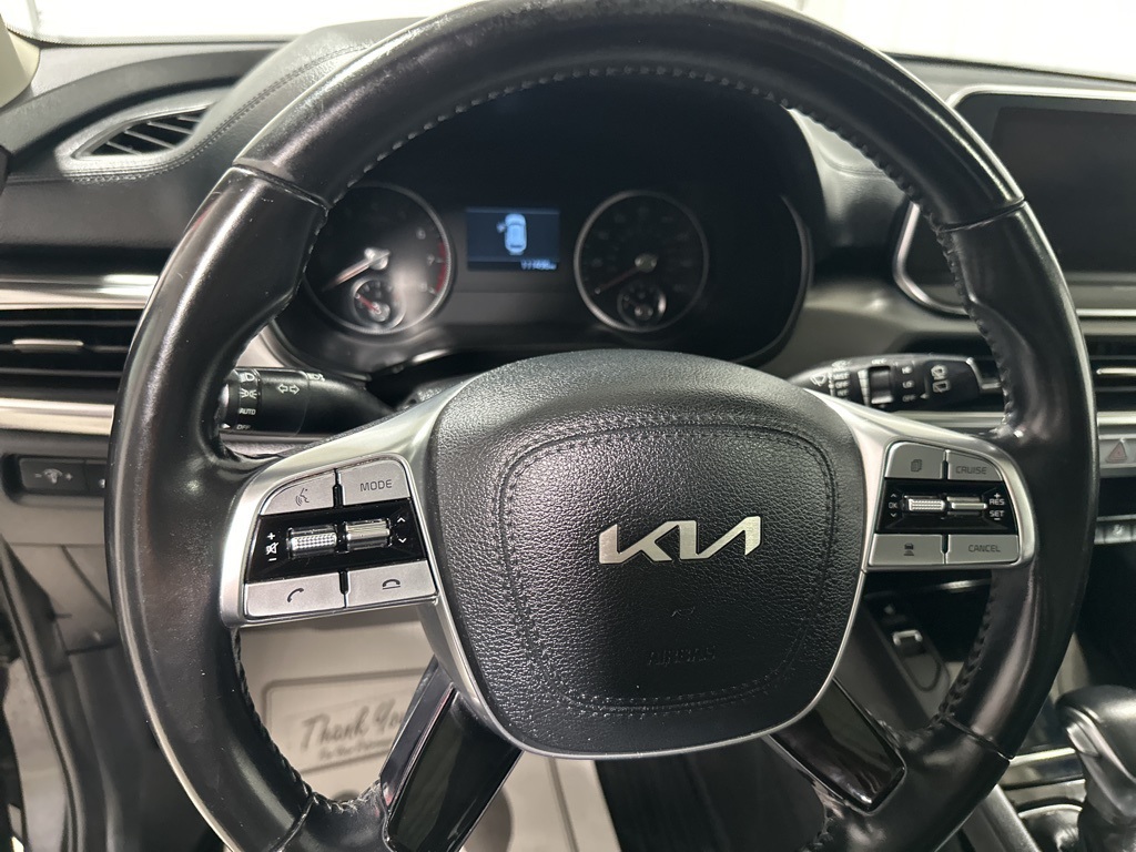 2022 Kia Telluride S photo 16
