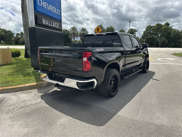 2022 Chevrolet Silverado 1500 LT photo 6