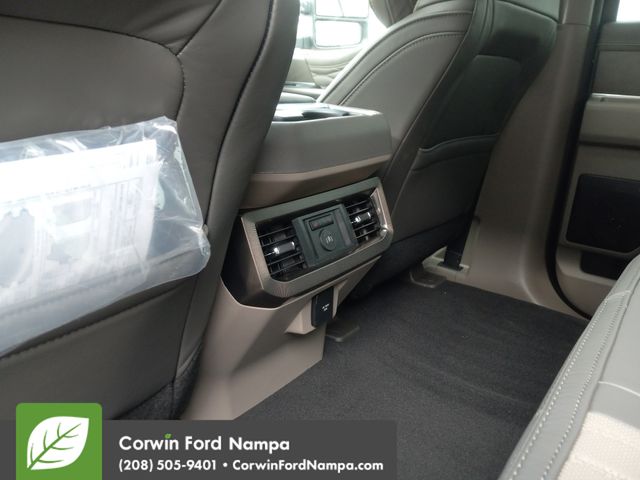 2025 Ford F-250 Platinum photo 26