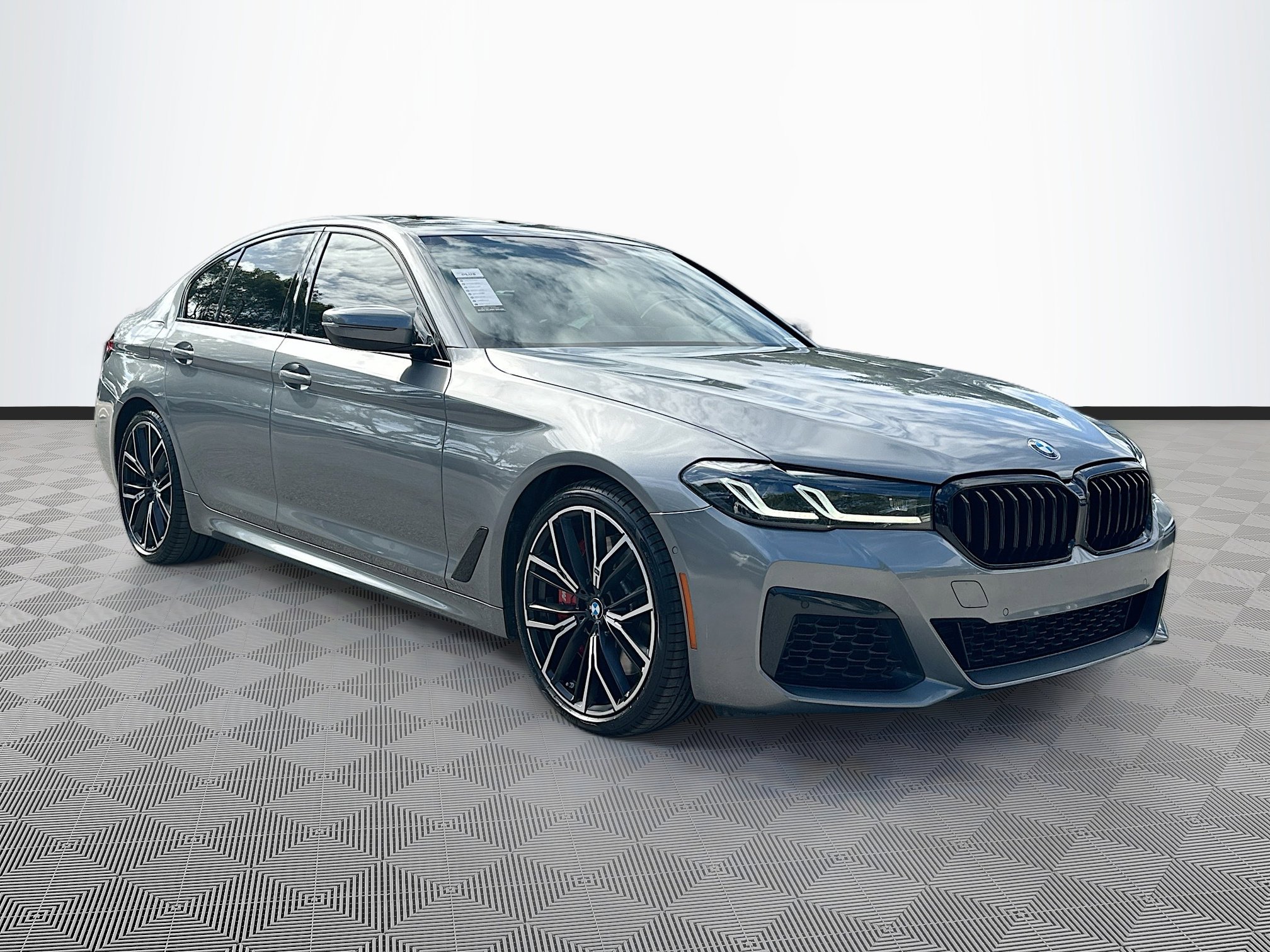 2023 BMW 5 Series 540i's photo