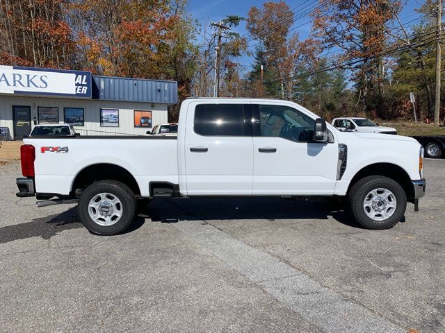 2026 Ford F-250 XLT photo 4