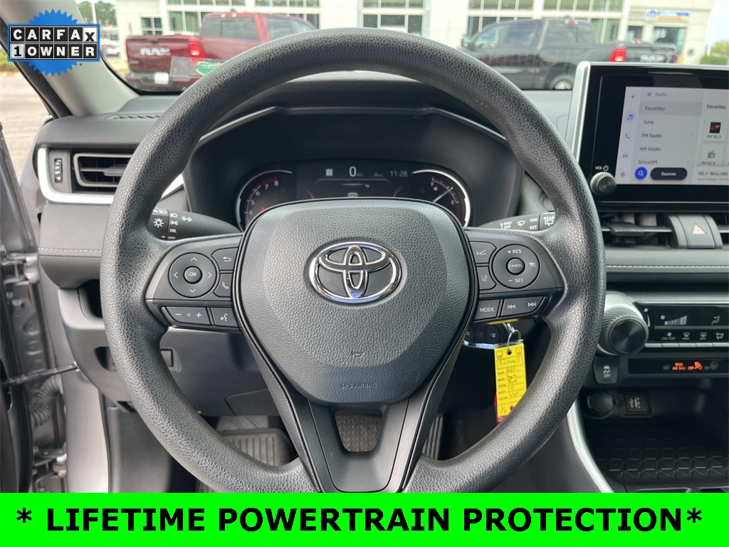 2023 Toyota RAV4 LE photo 14