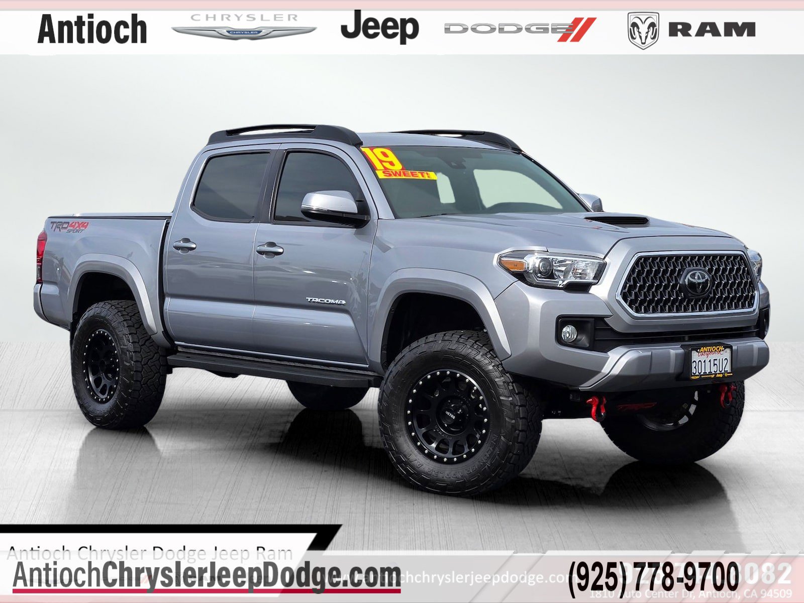 2019 Toyota Tacoma TRD Sport's photo