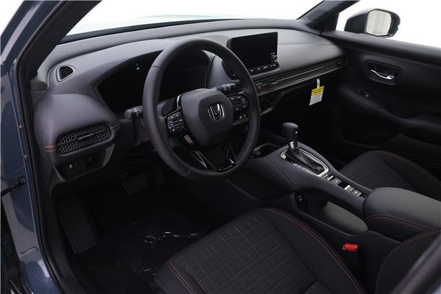 2025 Honda HR-V Sport photo 3