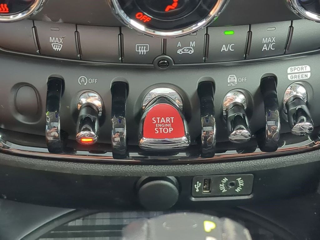 2018 Mini Cooper Base S photo 28