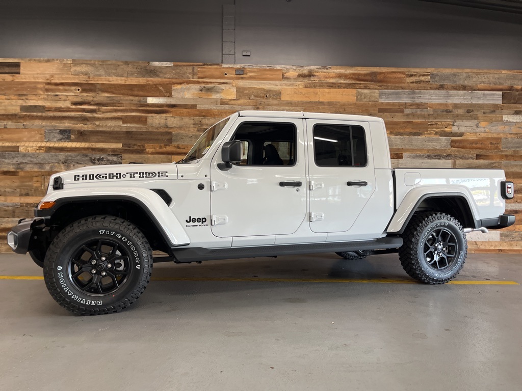 2025 Jeep Gladiator Sport photo 11