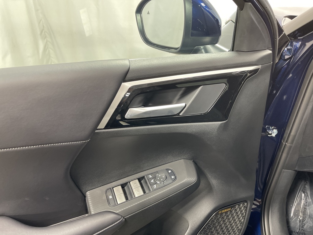 2025 Mitsubishi Outlander SE photo 18