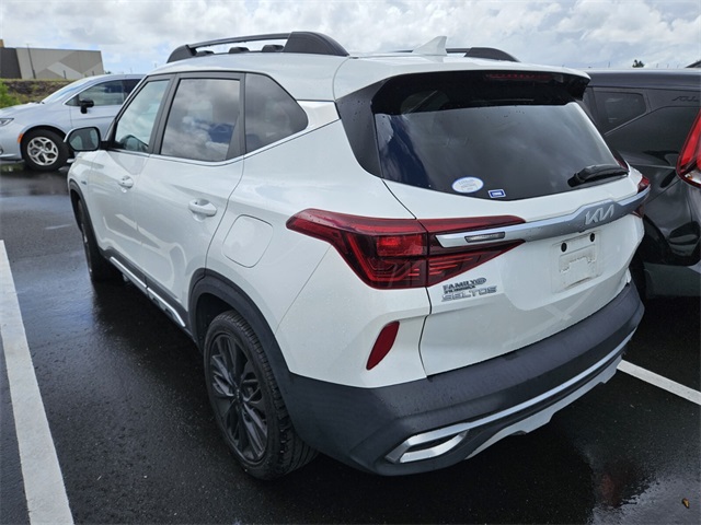2022 Kia Seltos Nightfall Edition photo 3