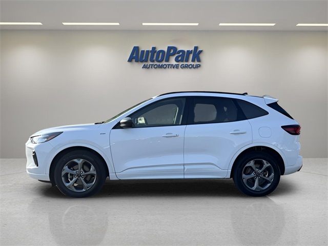 2023 Ford Escape ST-Line photo 3