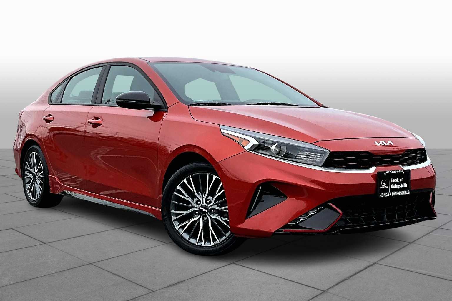 2023 Kia Forte GT-Line photo 2
