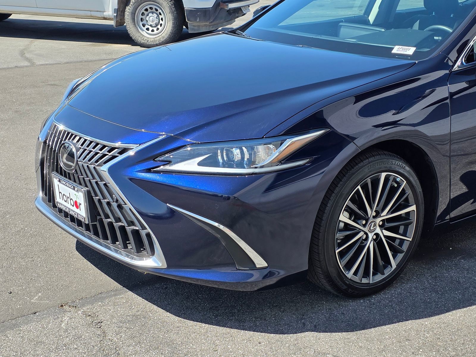 2022 Lexus ES 350 photo 4