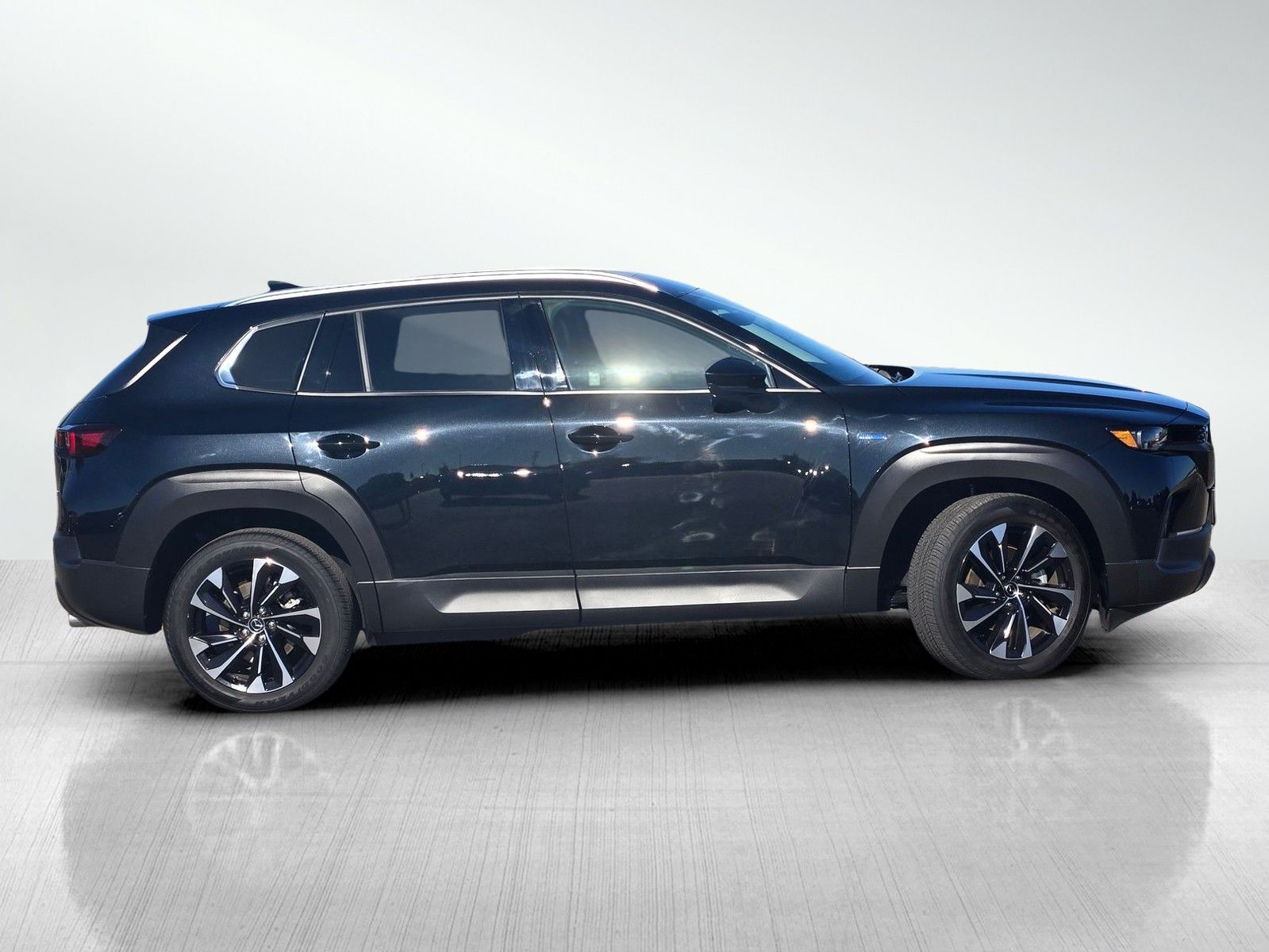 2025 Mazda CX-50 Premium Plus photo 2