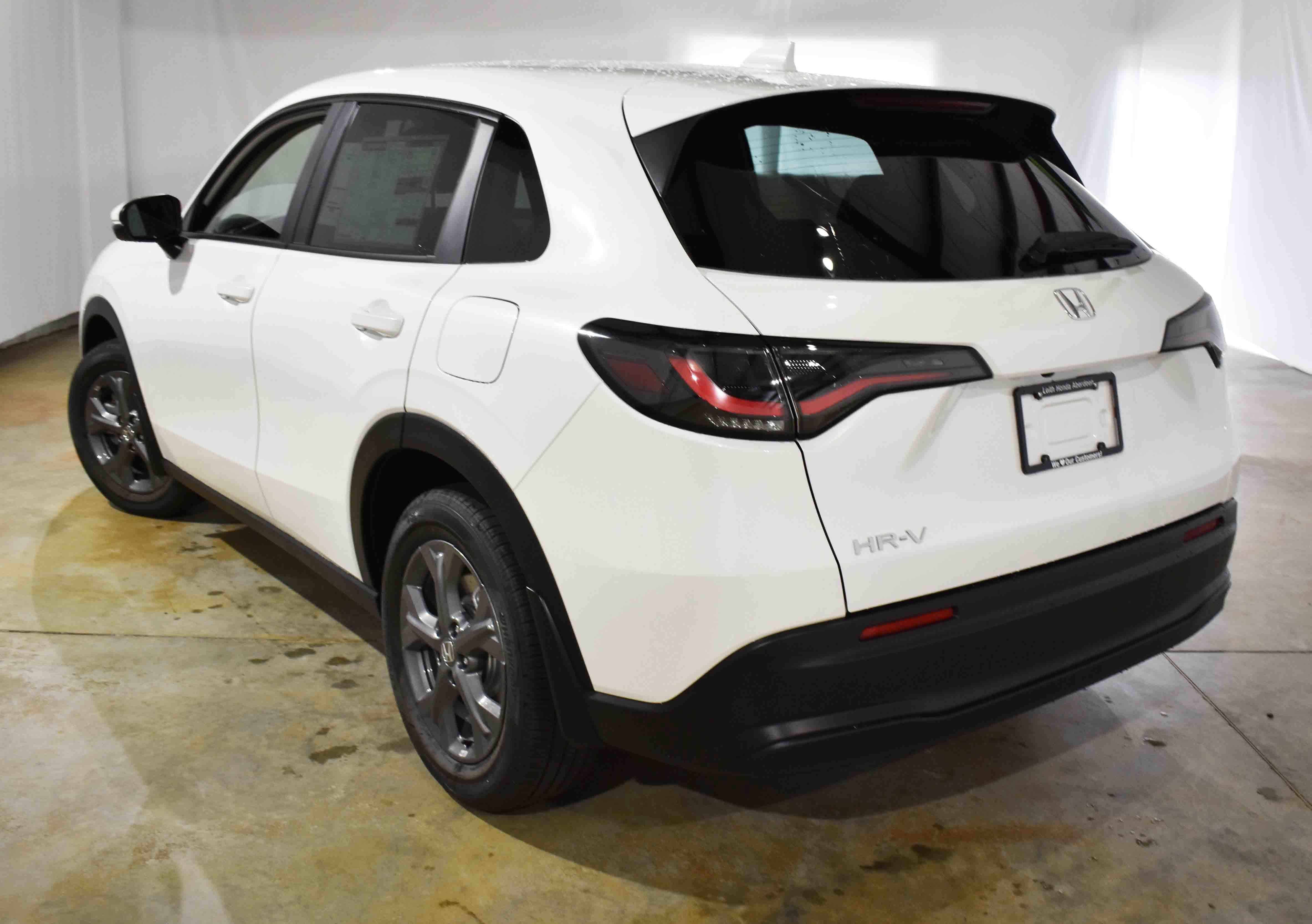 2026 Honda HR-V LX photo 5