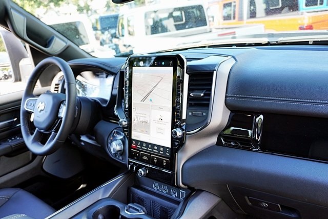 New 2026 Diamond Black Crystal Pearl-Coat Exterior Paint RAM Rebel image 15