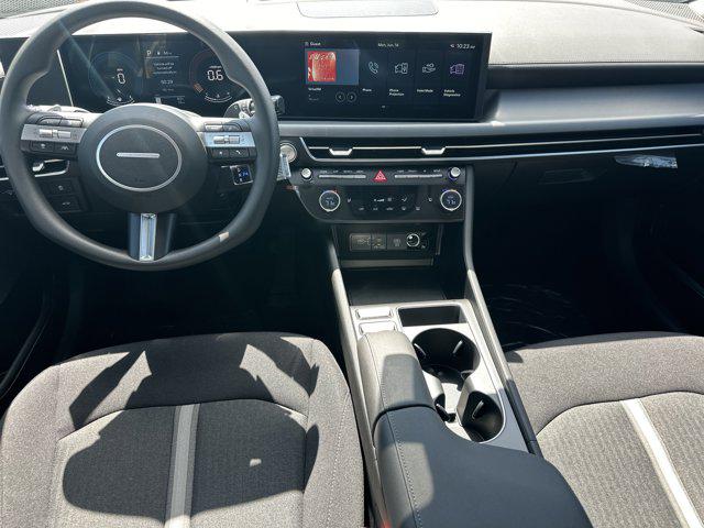 2025 Hyundai Sonata SEL photo 18