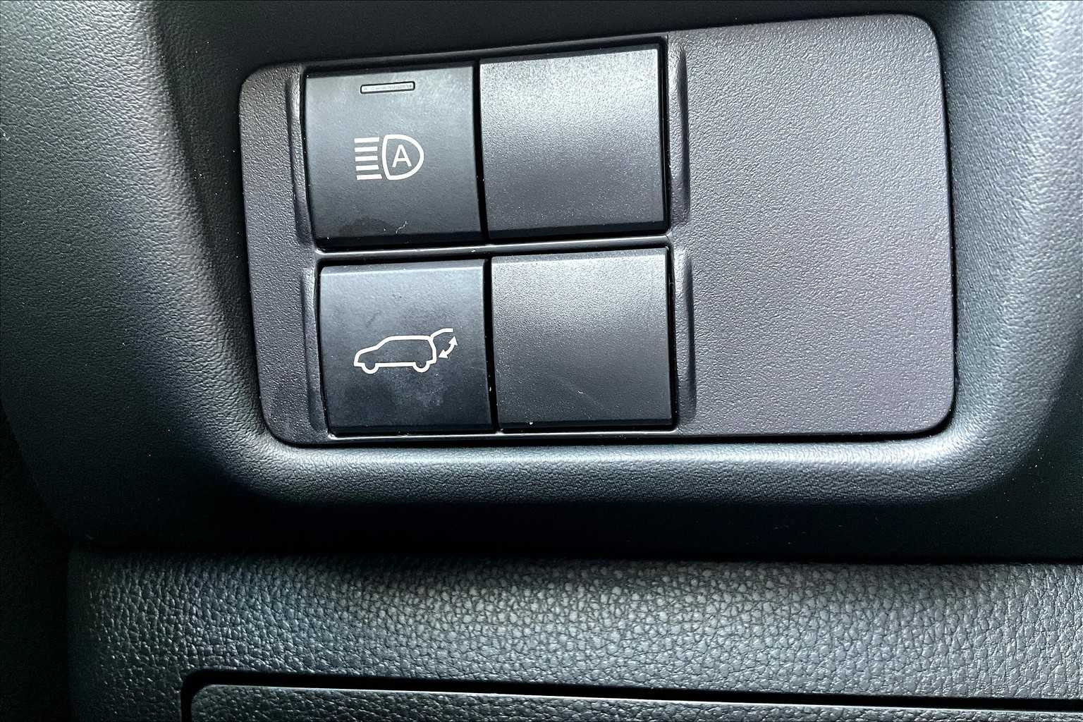 2022 Toyota Highlander XLE photo 34