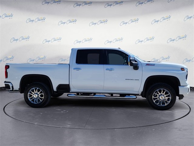 2025 Chevrolet Silverado 2500HD LT photo 5